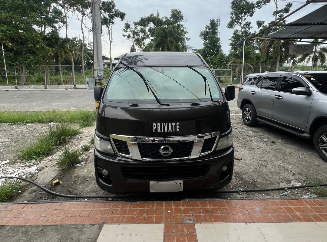 Nissan NV350 Urvan Premium